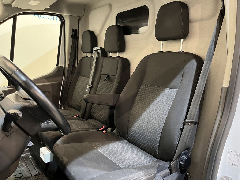 Ford Transit 350 2.0 TDCI L3H3 Trend Servicebus / Inrichting / Euro 6 / Schuifdeur L + R / Oprijplateau / 220V. / Airco / CarPlay / Camera / Trekhaak