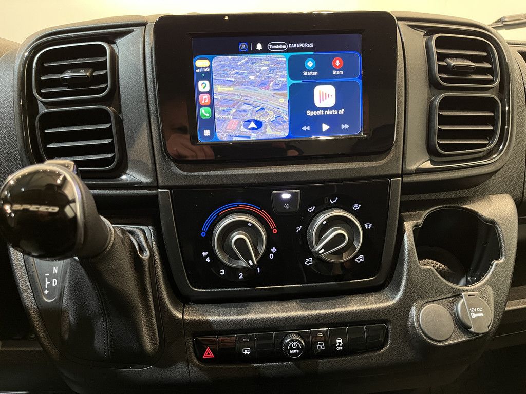 Fiat Ducato 35 2.2 MultiJet L4H2 Maxi 140 PK Automaat / Euro 6 / Airco / CarPlay / Camera / Cruise Control / 3.000 KG Trekgewicht / 3-Zits / 51.300 KM !!