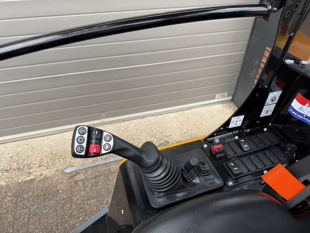 Giant G2700 X-TRA HD+ minishovel NIEUW 110 CM breed / goedkope uitvoering!