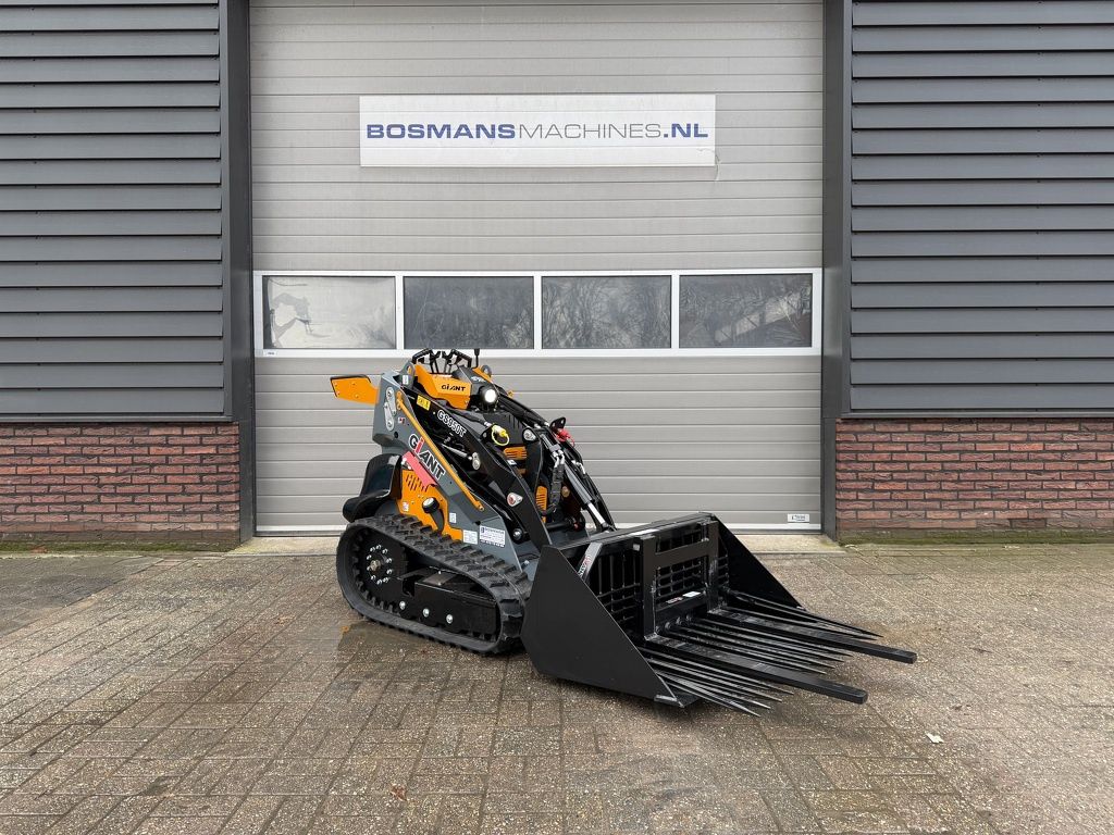 Giant GS950T skid steer minishovel NIEUW