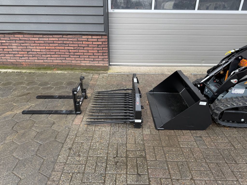 Giant GS950T skid steer minishovel NIEUW