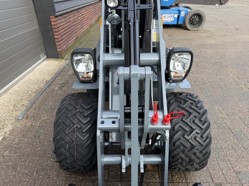 Giant G1500 minishovel (hoge mast) NIEUW