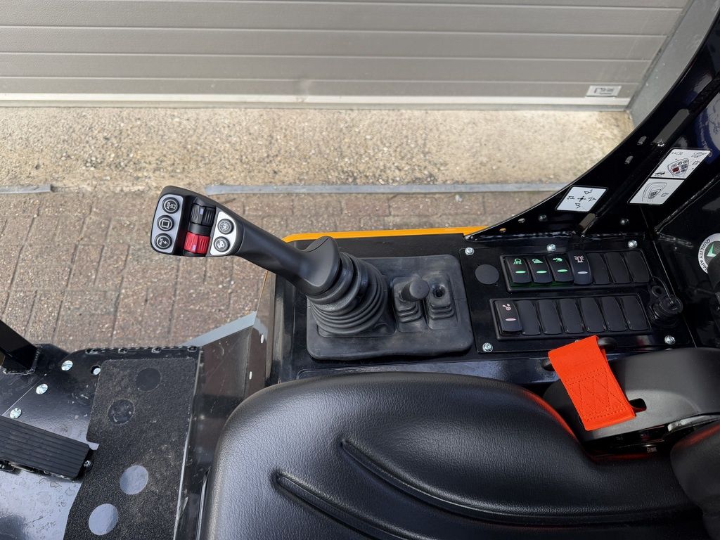 Giant G2700 HD minishovel / kniklader NIEUW 110 cm breed / goedkope uitvoering