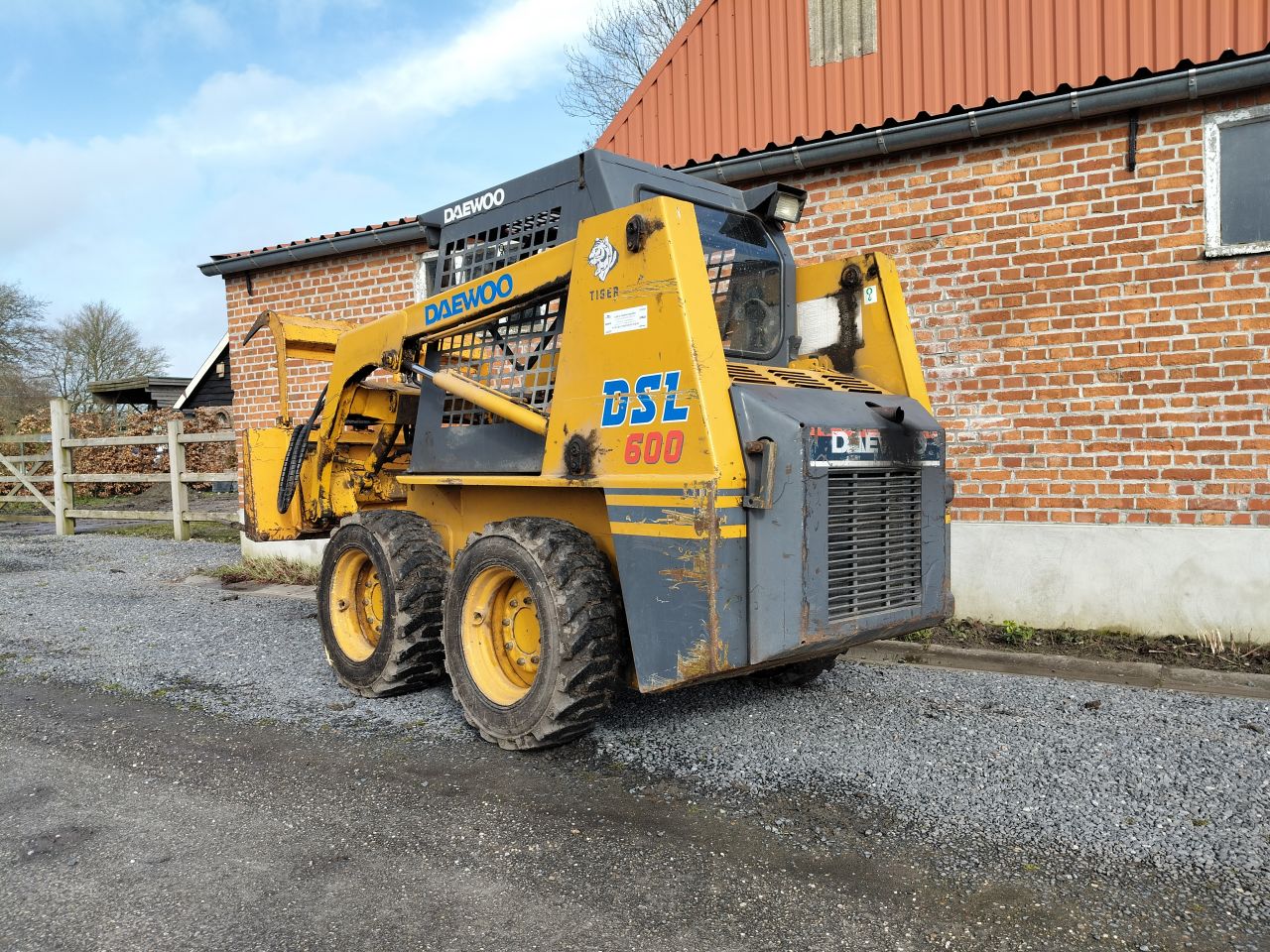 Schranklader daewoo DSL600