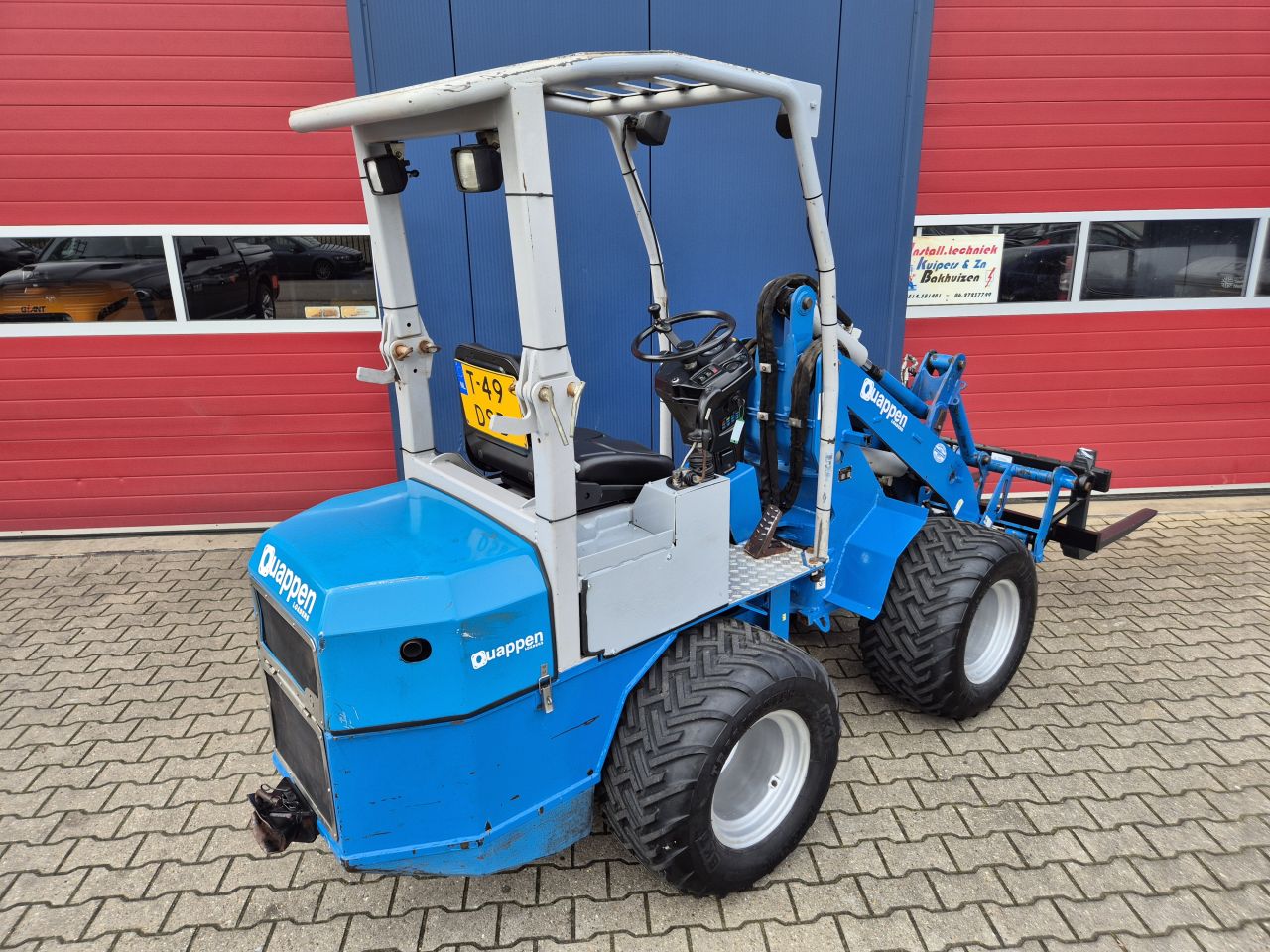 QUAPPEN Q27 SHOVEL YANMAR 37PK KENTEKEN BOUWJAAR 2012