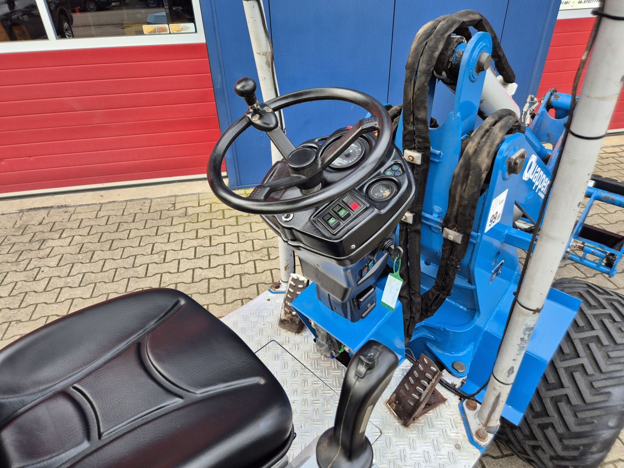 QUAPPEN Q27 SHOVEL YANMAR 37PK KENTEKEN BOUWJAAR 2012