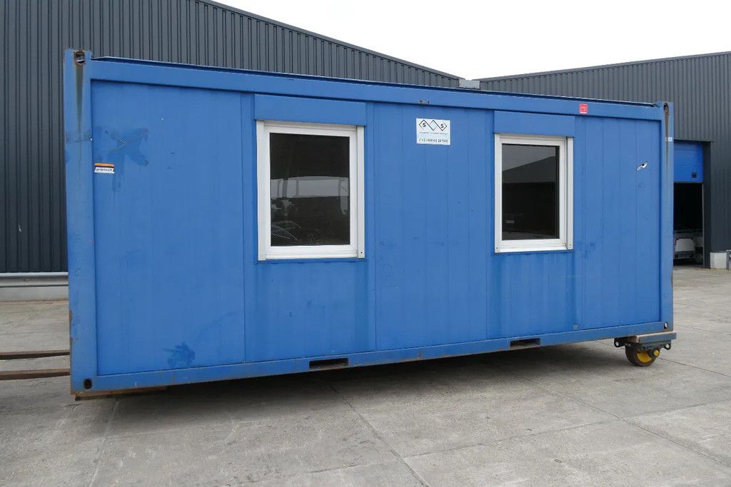 Brouwer Kantoorunit afm ca 6 x 3 mtr