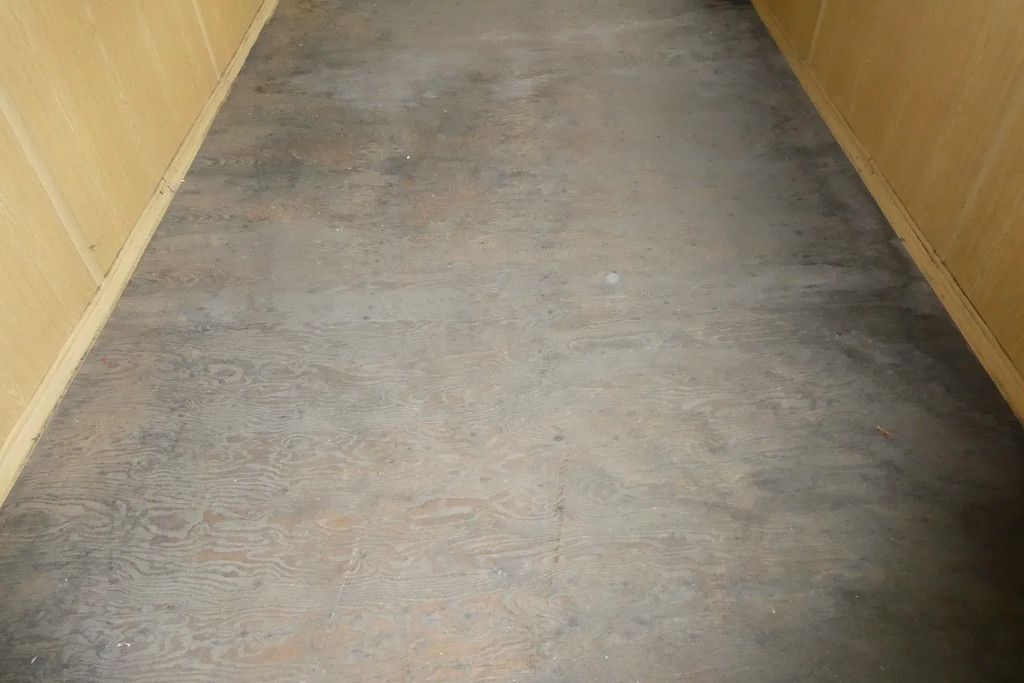 Brouwer Kantoorunit afm ca 6 x 3 mtr