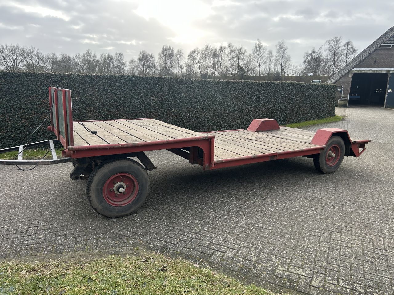 Nette krone wagen