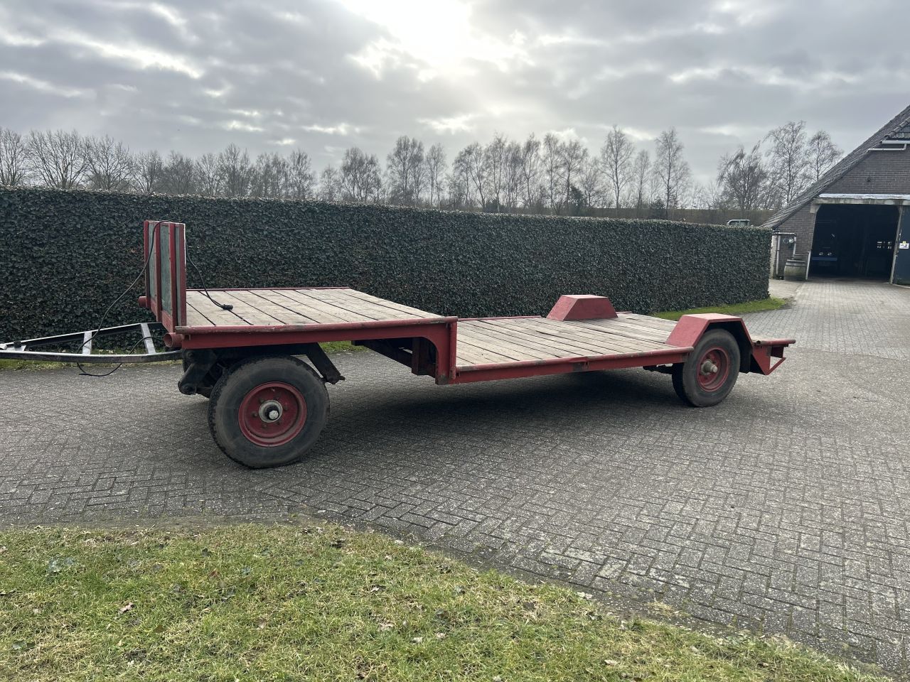 Nette krone wagen