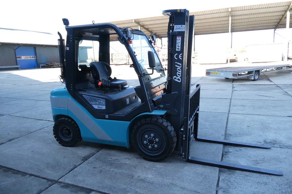 Baoli Diesel Overjarig weinig uren!! Lease € 345,-- p/m!!* KBD25 halfcabine!!