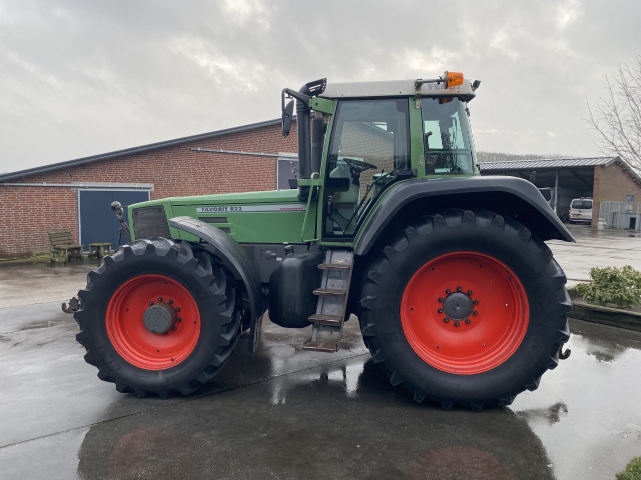 Mooie Fendt 822 turboshift