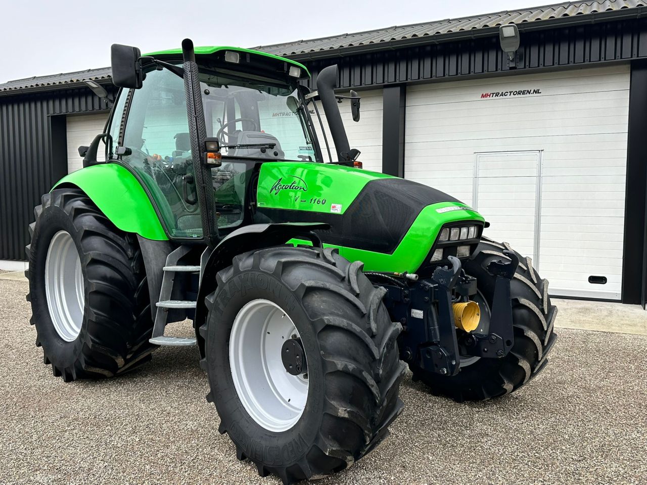 TE KOOP: zeer nette DEUTZ 1160 TTV