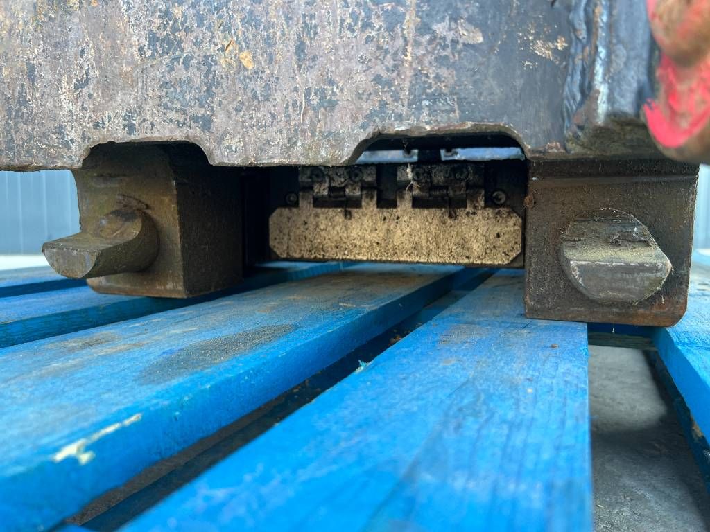 OilQuick OQ65 - 311F / 313F / 315F