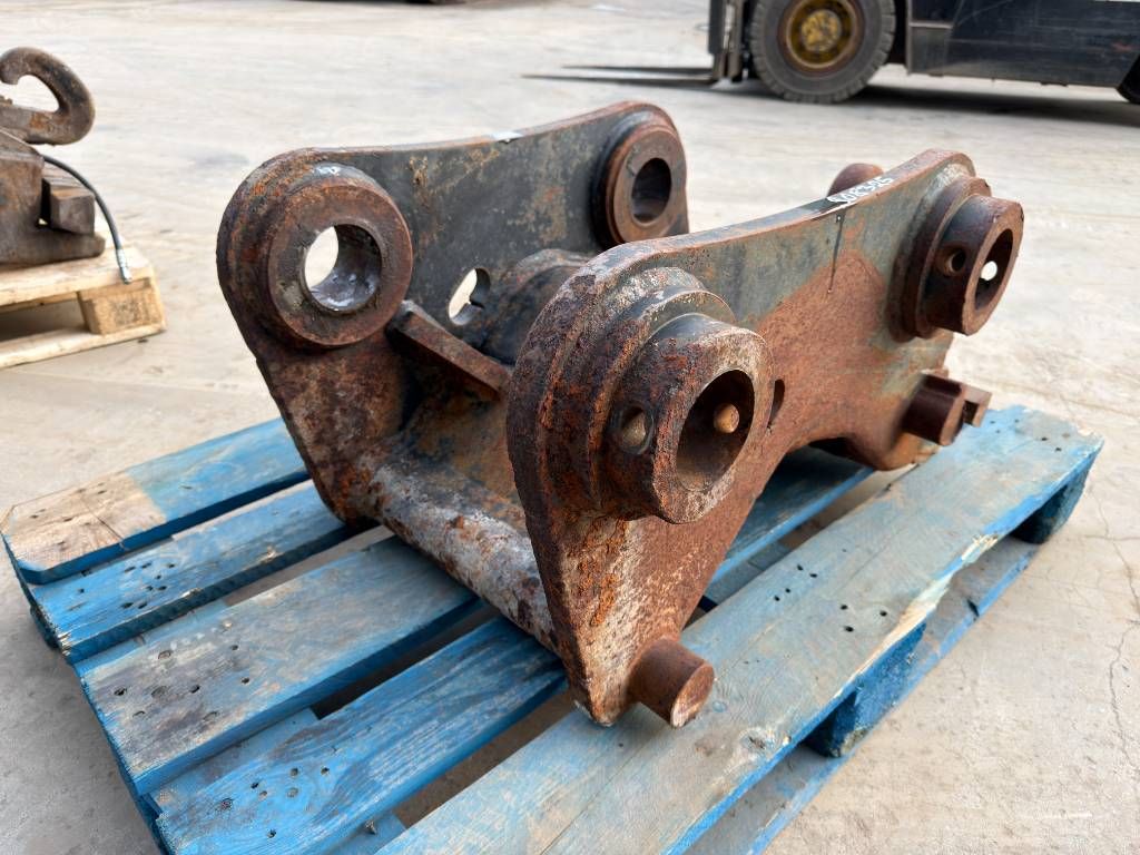 Verachtert CW40S / M318D / M320F / M322D / 320D / 320E / 323D