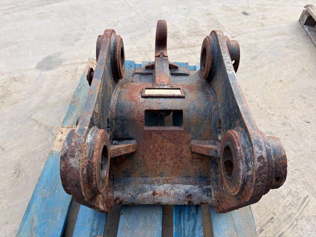 Verachtert CW40S / M318D / M320F / M322D / 320D / 320E / 323D