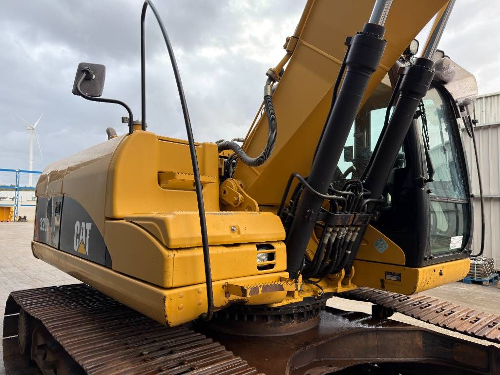 CAT 320D L