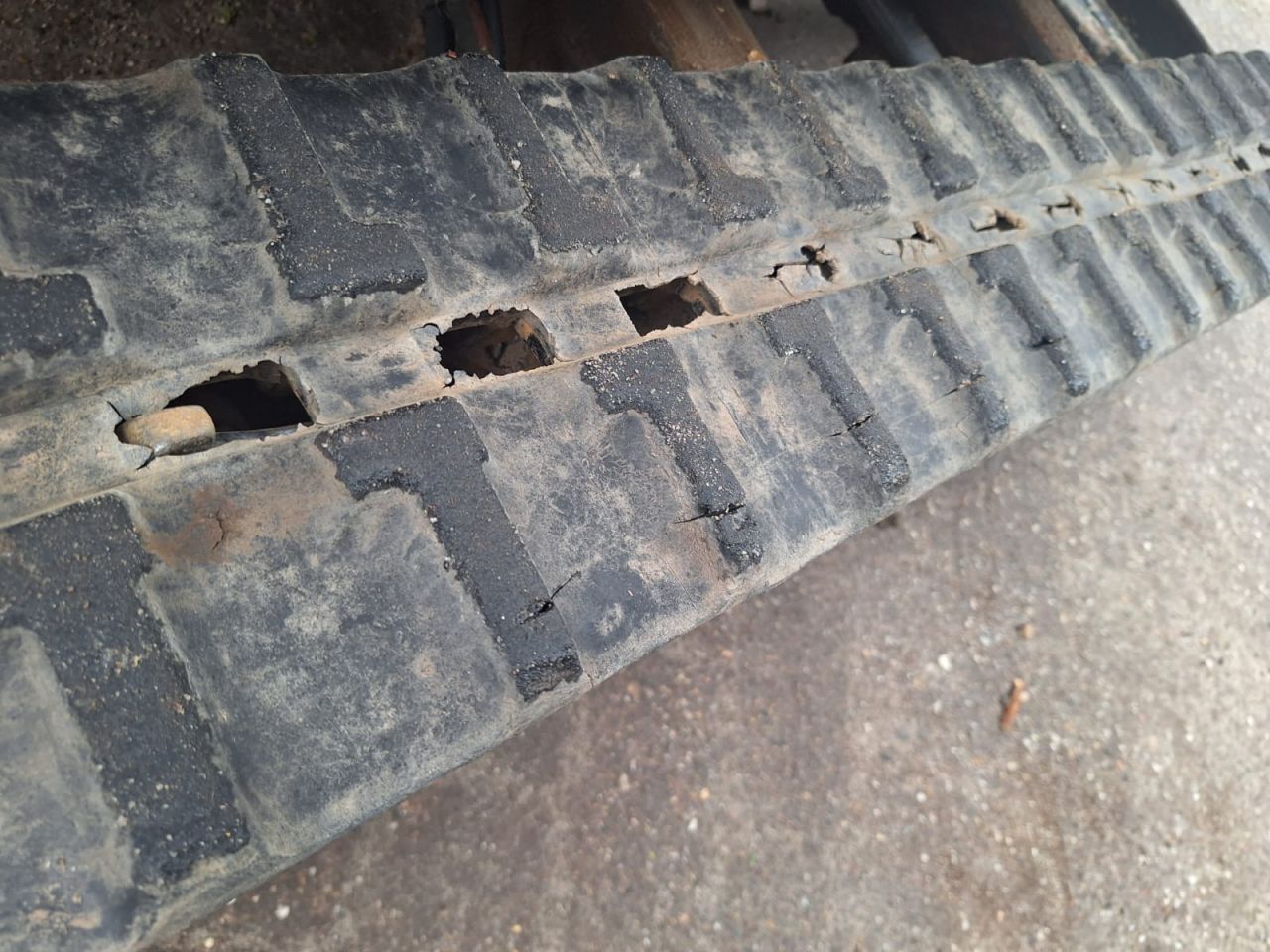 Bobcat 319 graafmachine hitachi yanmar kubota neuson