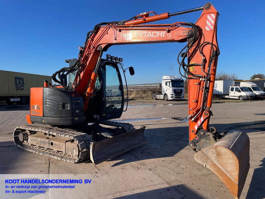 Hitachi Zx85us-5 9000 hours Good condition