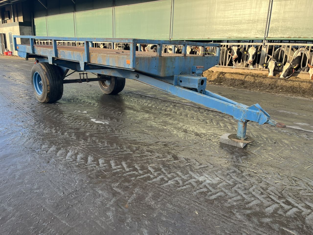 Diverse Bakkenwagens en CW30 aanbouwdelen