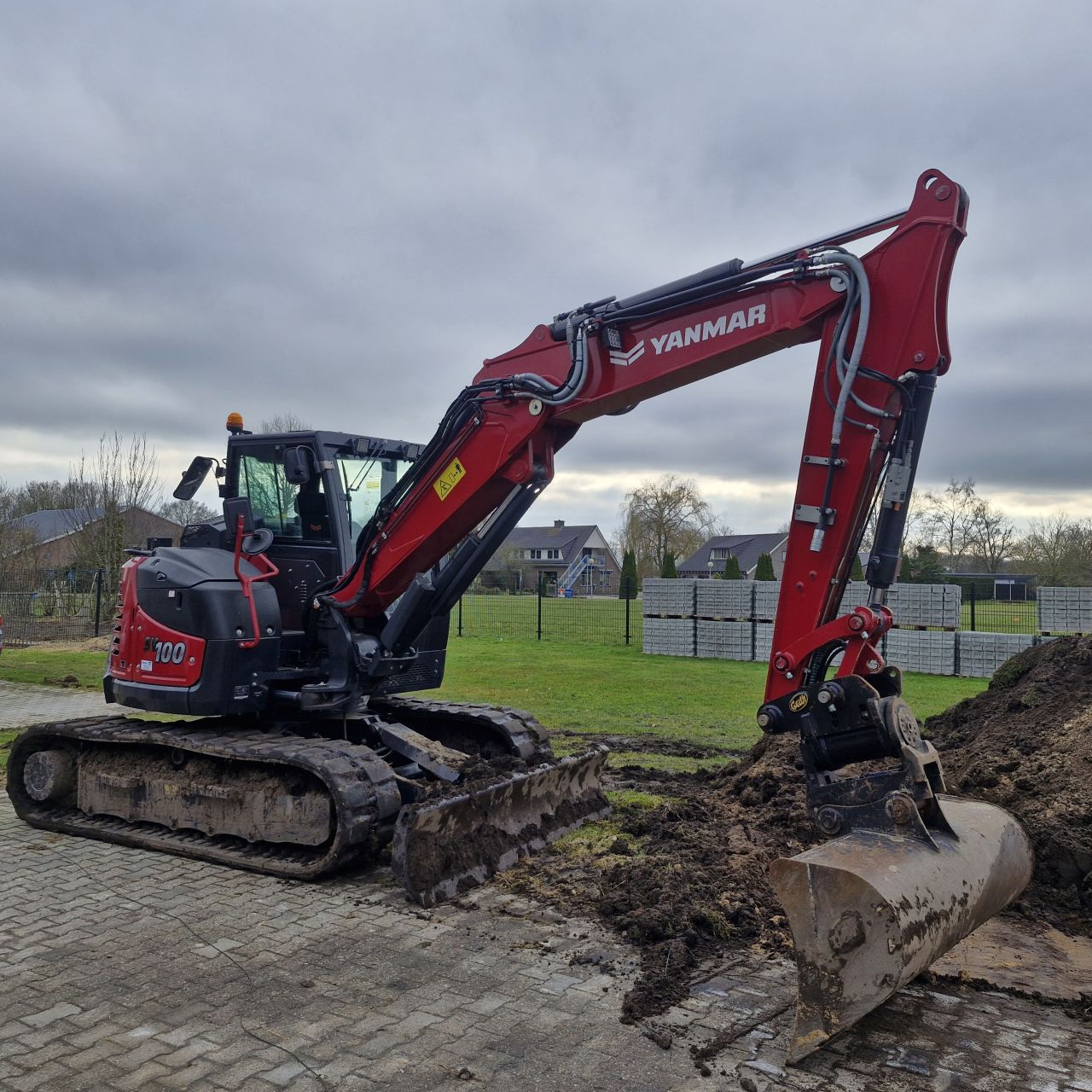 Yanmar SV 100 10 ton graafmachine