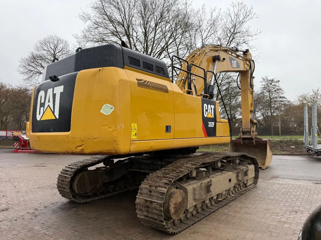 Caterpillar 352F