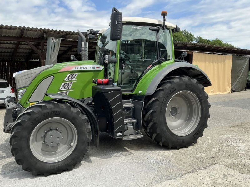 Fendt 716 Vario S4 Profi Plus