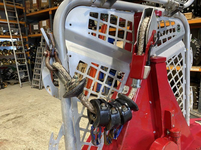 Tajfun EGV 85 AHK 2.05M