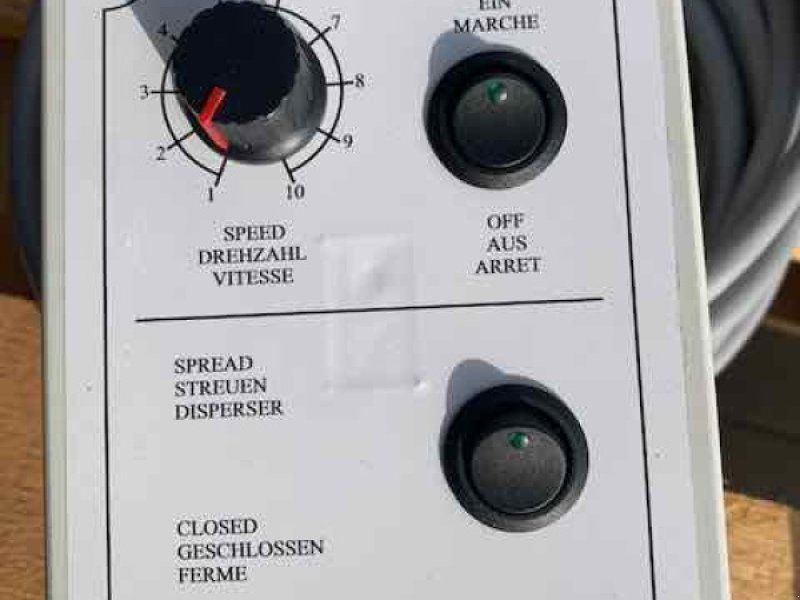 Technik-Plus Kleinsamenstreuer 300 ltr pmatisch