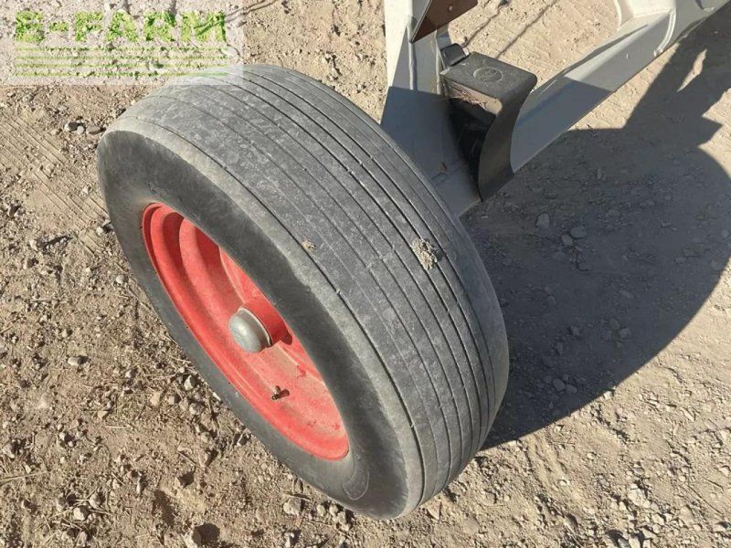 Claas faneuse volto 800 t