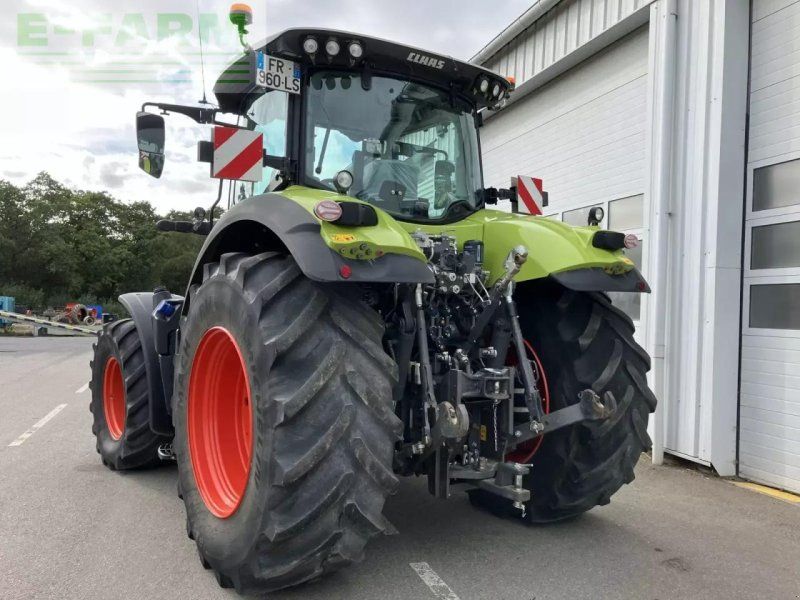 Claas axion 800 sur mesure