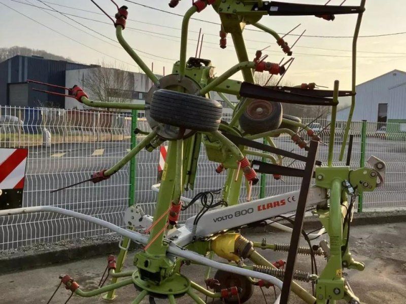 Claas faneuse volto 800