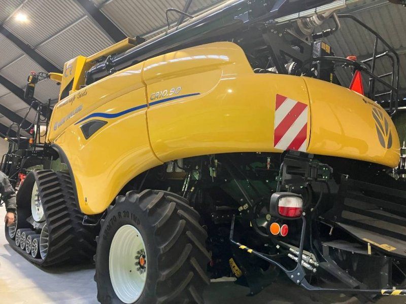 New Holland 10.90