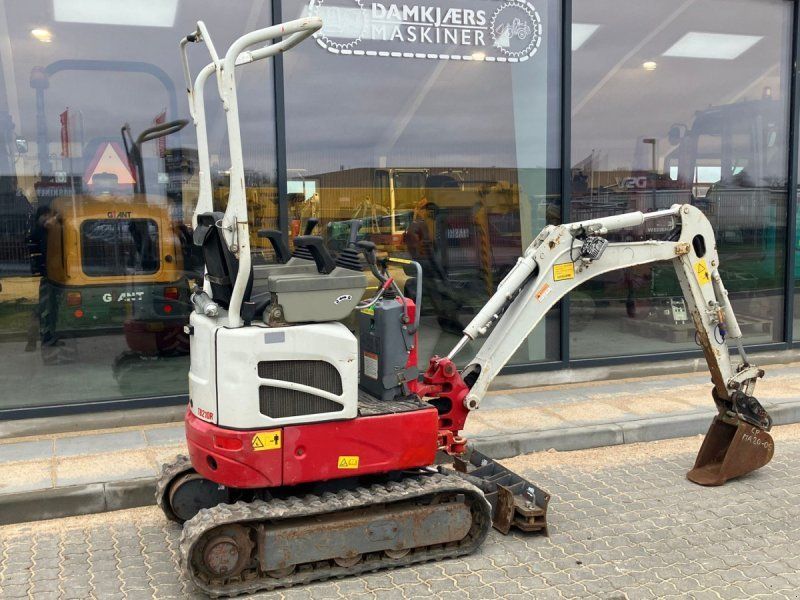 Takeuchi TB210R TB210R