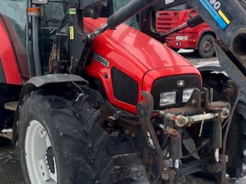 Massey Ferguson 4245