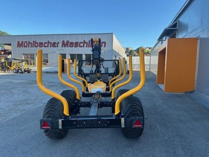 Country Rückewagen 70S mit Kran 670 7to