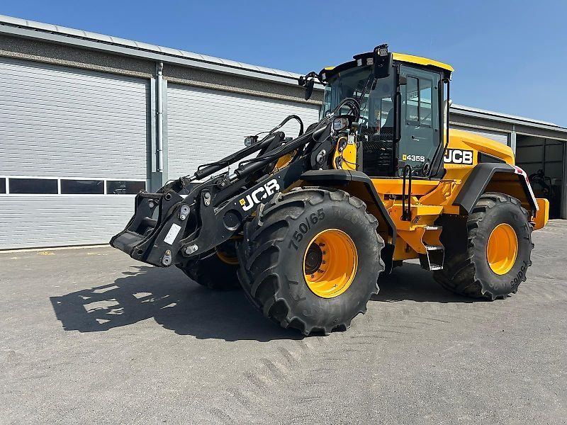 JCB 435S