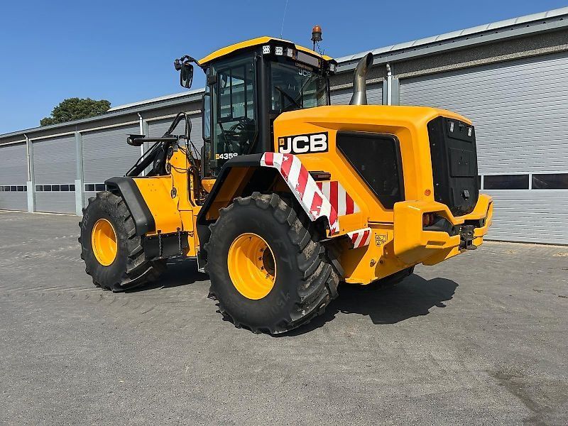 JCB 435S