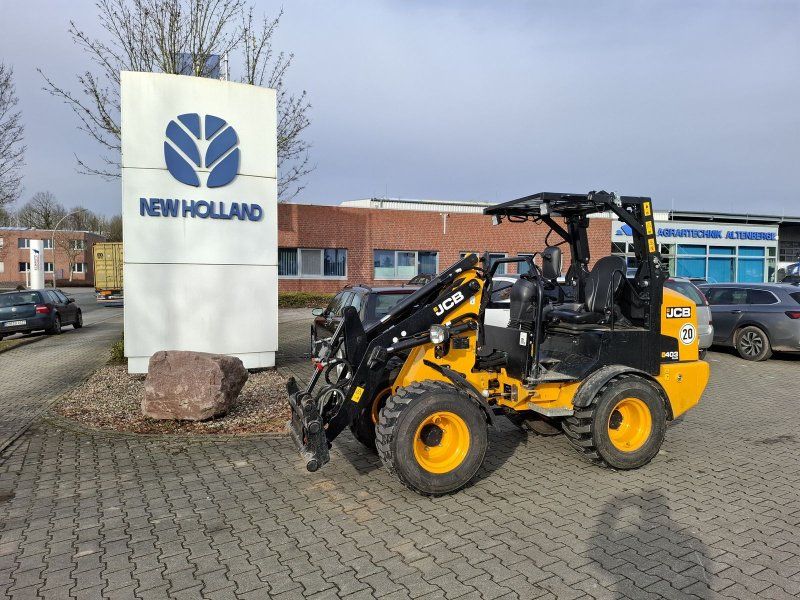 JCB 403 Plus mit Schutzdach
