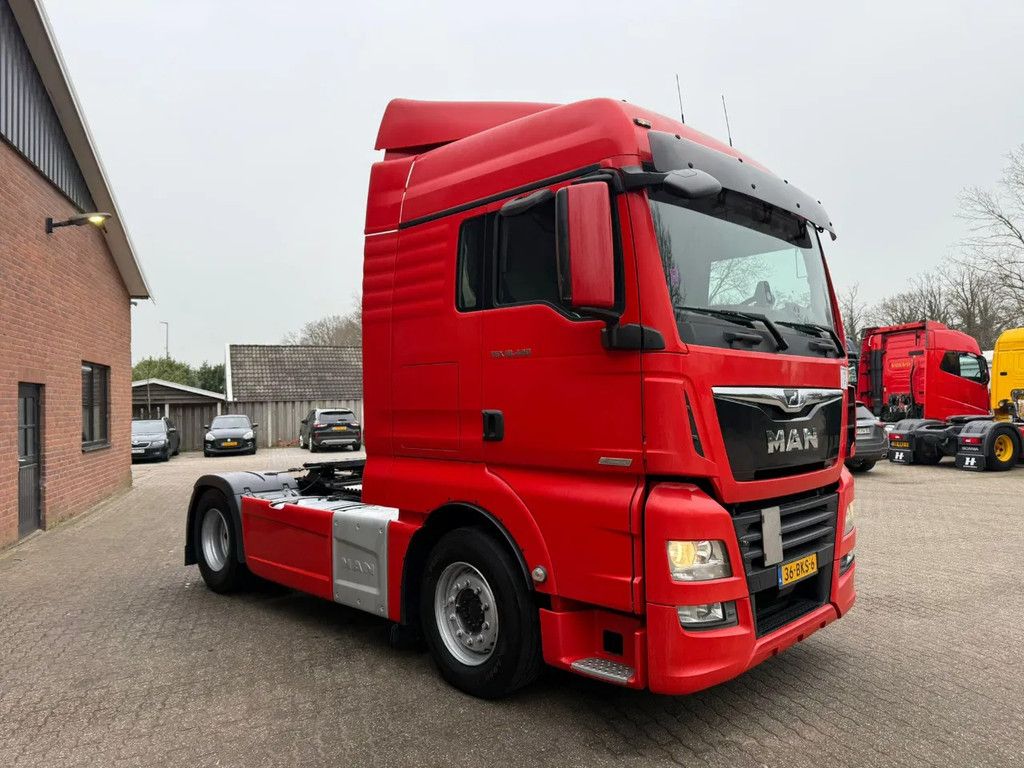 MAN TGX 18.420 XLX Side Skirts 2 Tanks 603.620KM!NL Truck Smarttacho 2