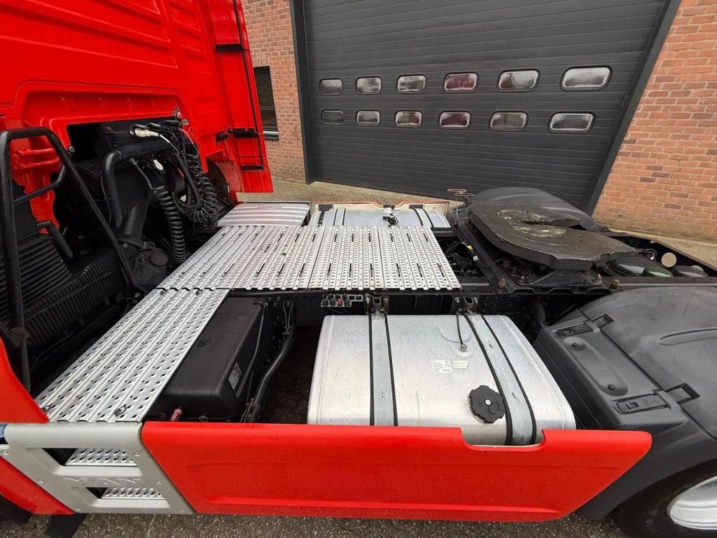 MAN TGX 18.420 XLX Side Skirts 2 Tanks 603.620KM!NL Truck Smarttacho 2