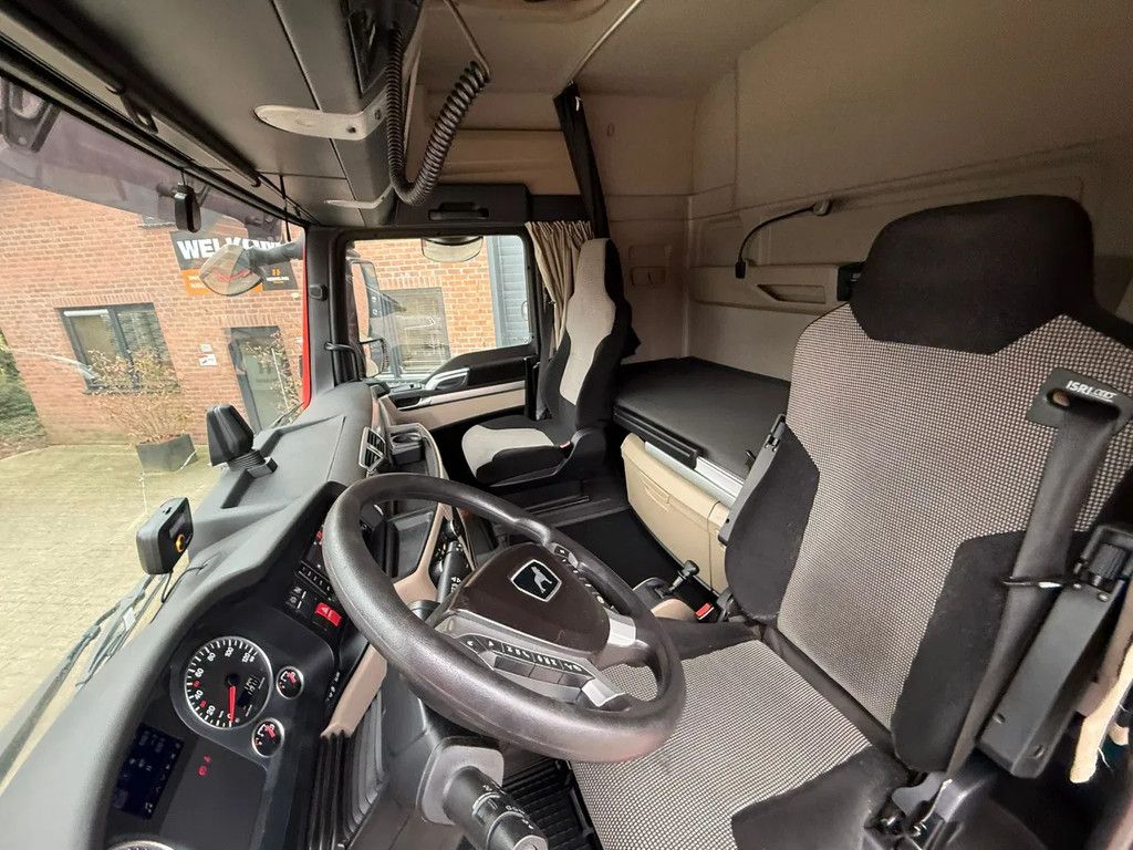 MAN TGX 18.420 XLX Side Skirts 2 Tanks 603.620KM!NL Truck Smarttacho 2