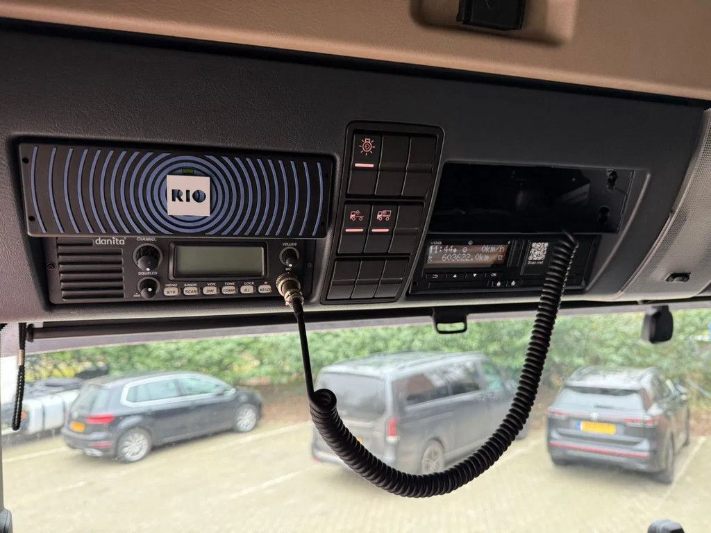 MAN TGX 18.420 XLX Side Skirts 2 Tanks 603.620KM!NL Truck Smarttacho 2