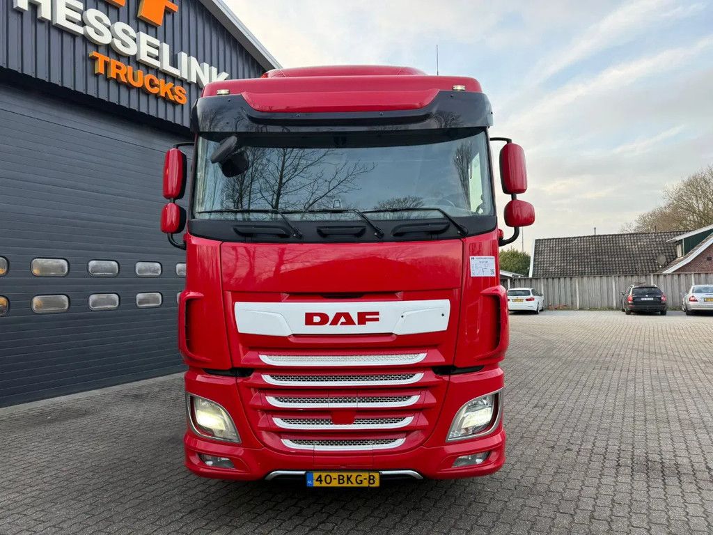 DAF XF 450 4X2 Space Cab Standairco Smarttacho 2 NL Truck