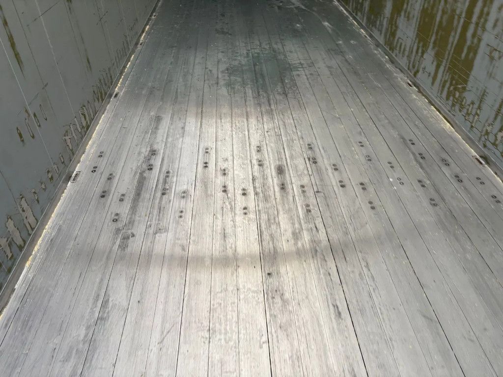 Kraker 92m3 Cargo Floor GMP, Top condition