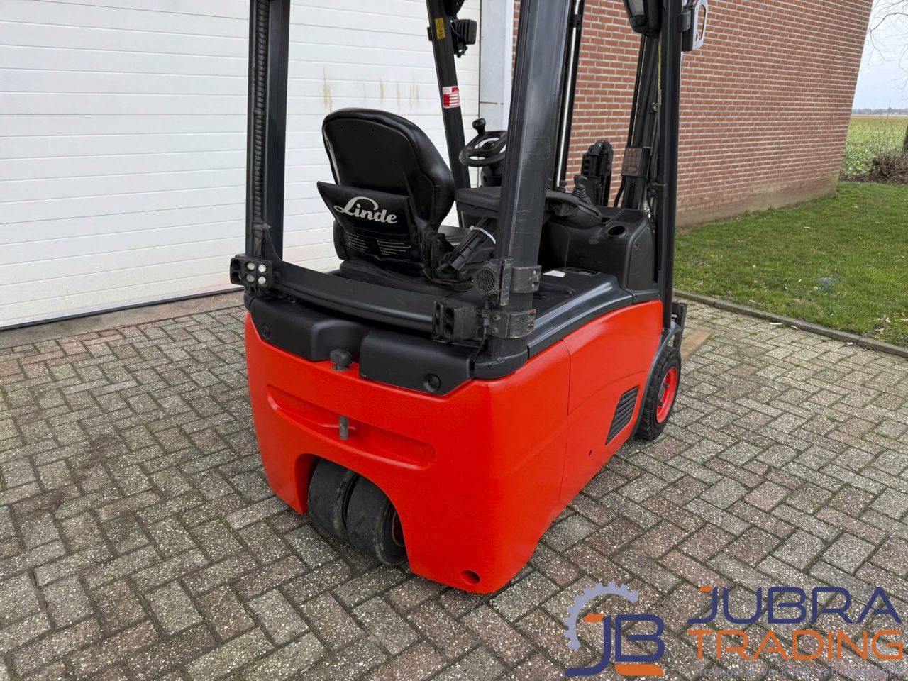 Linde E15-01 Electric Forklift | 2013 | 1500 kg | 462 cm