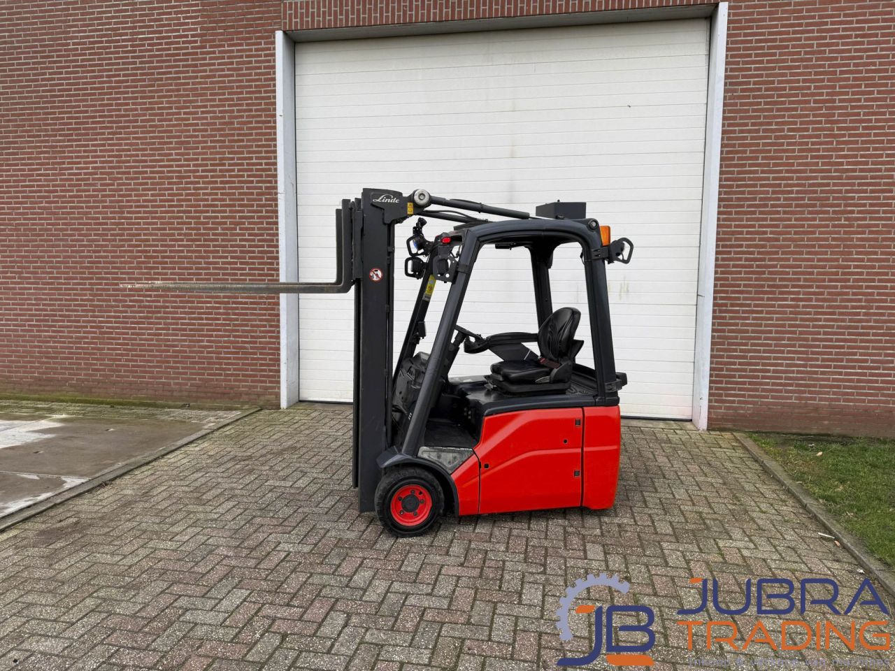 Linde E15-01 Electric Forklift | 2013 | 1500 kg | 462 cm