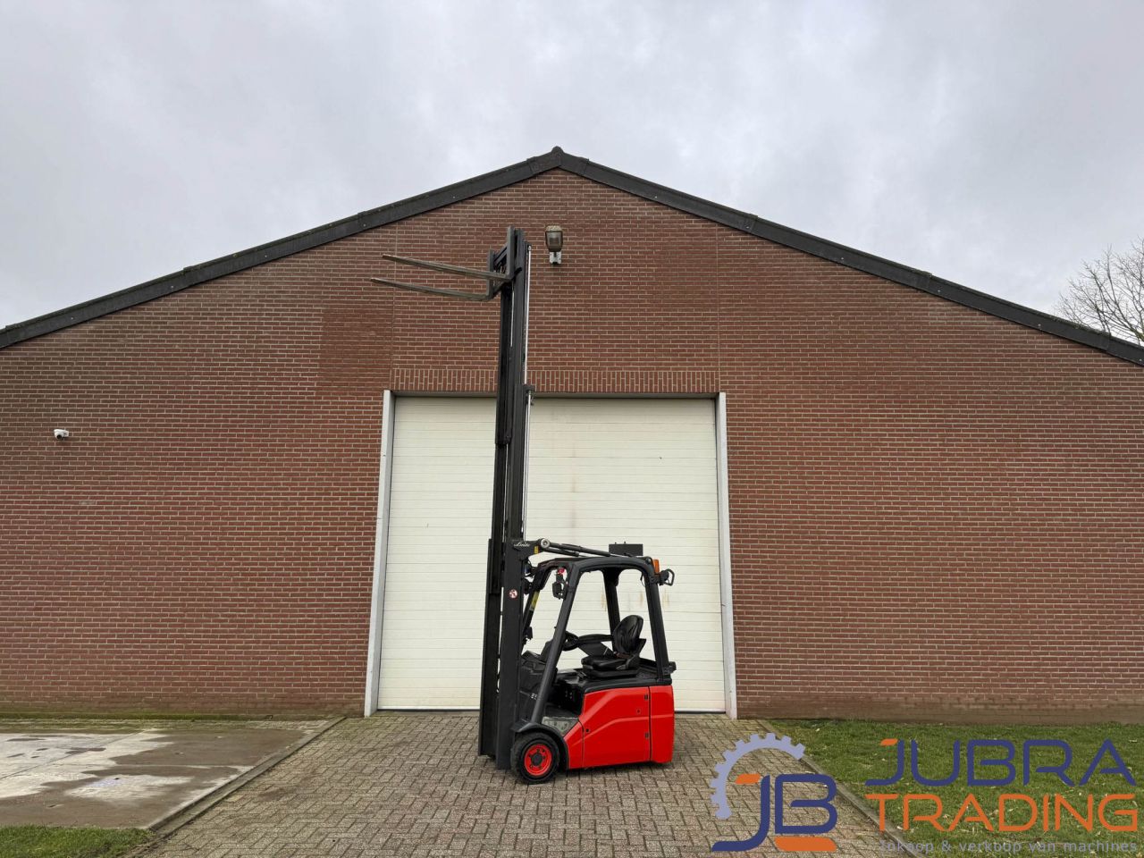 Linde E15-01 Electric Forklift | 2013 | 1500 kg | 462 cm