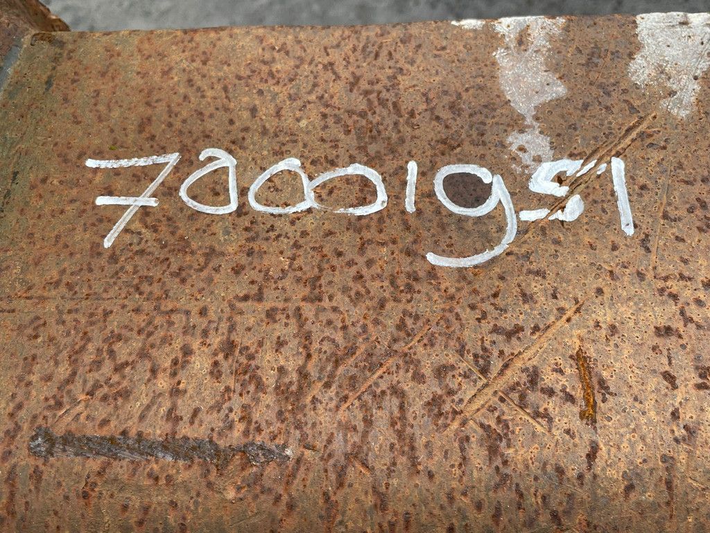 Verachtert Bucket with teeth