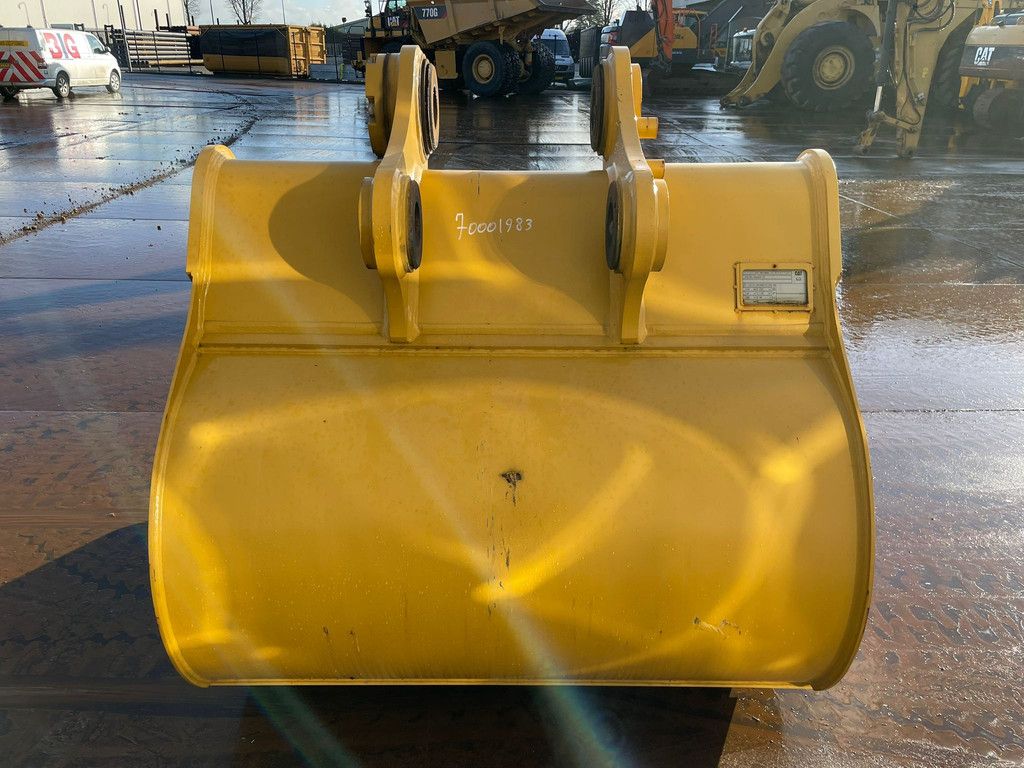 Caterpillar 561-0625 BKT GD 1500MM 1.88M3 DB